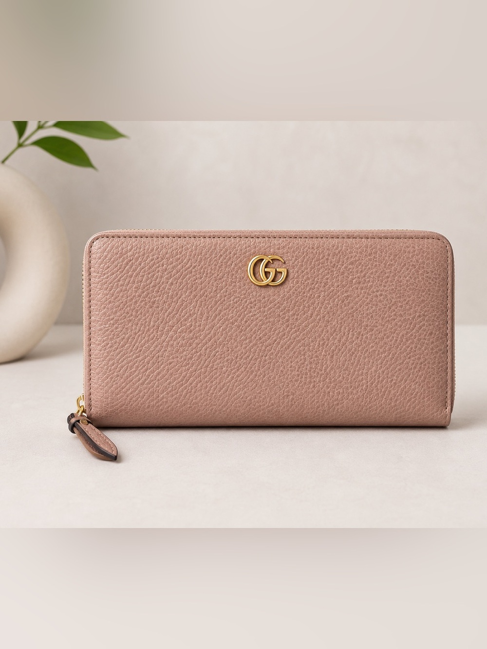Gucci Dusty Pink Pebbled Leather Zip Wallet with Gold GG